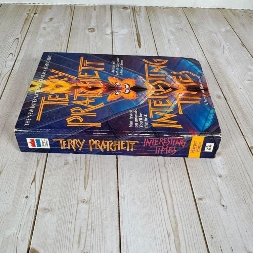 Interesting Times Terry Pratchett 1998 First Paperback Discworld Fantasy